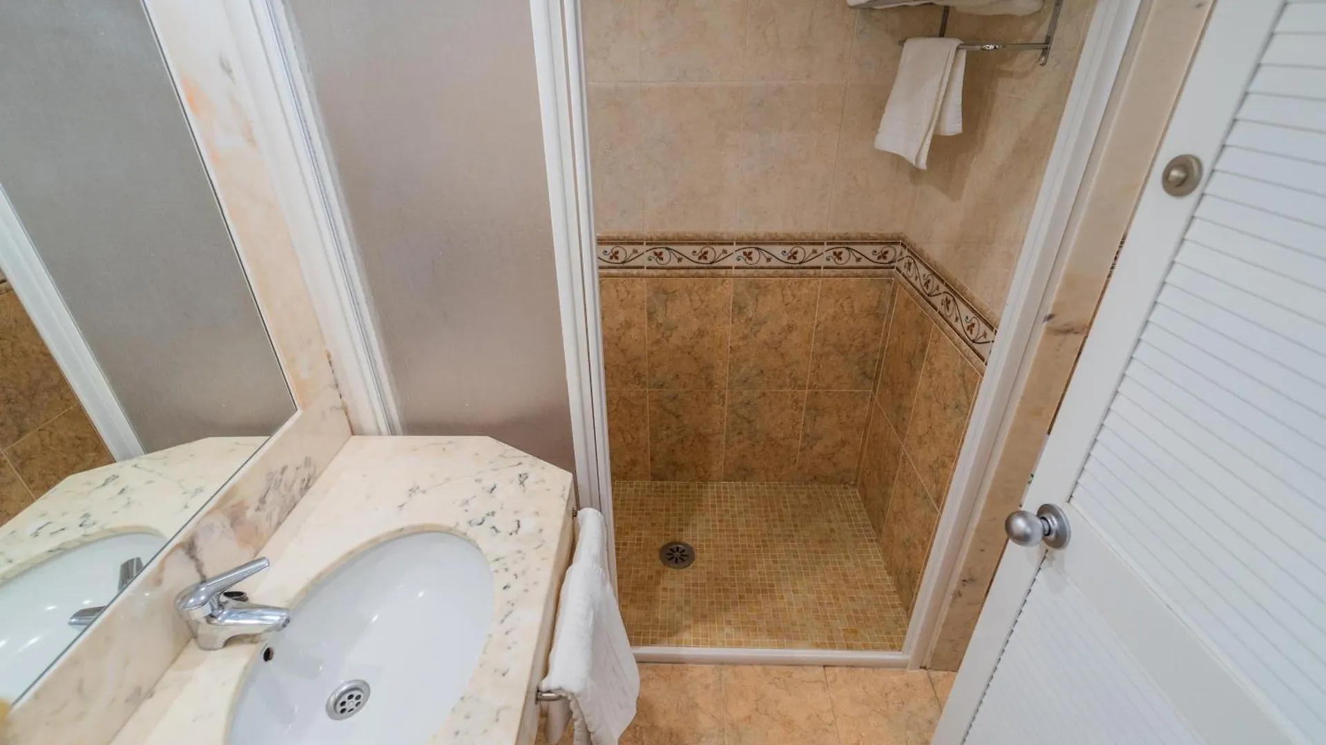 Hotel Marian Platja Roses